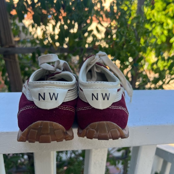 Nine West Burgundy and Cream Sneakers Cloud 9 Size 51/2 Women's Burgandy Y2K - Picture 6 of 11